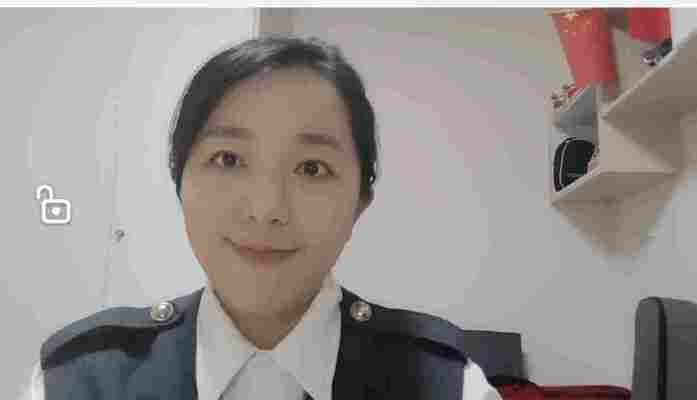 邹婧